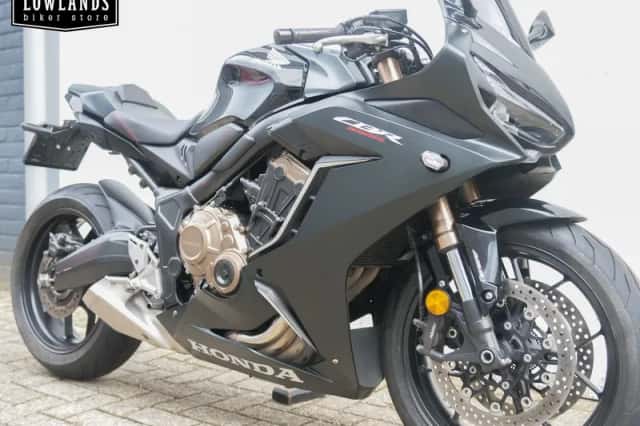 Honda CBR650R (2021) thumbnail 3