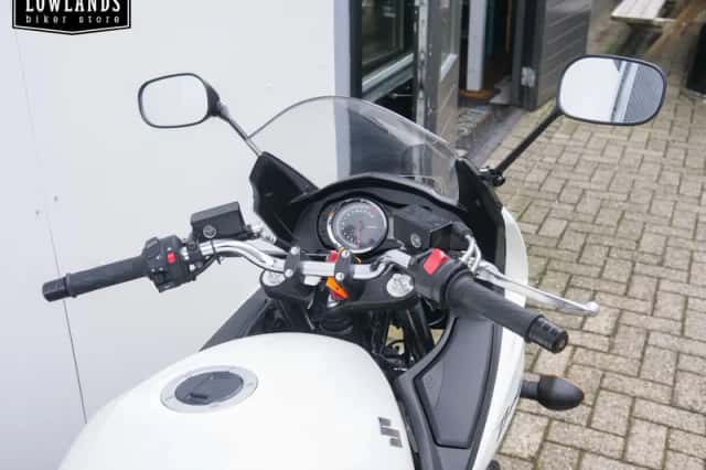 Suzuki Bandit 650 (2014) thumbnail 3