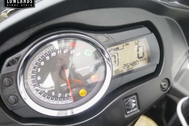 Suzuki Bandit 650 (2014) thumbnail 6
