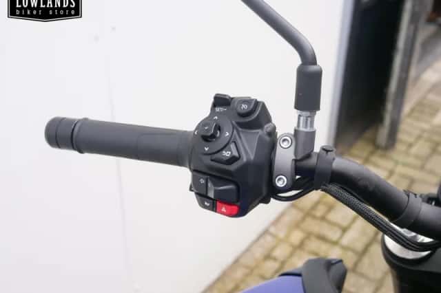 Yamaha MT-09 (2025) thumbnail 3