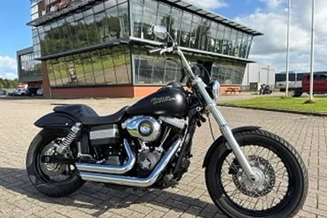 Harley-Davidson Dyna Street BOB (2010) thumbnail 1