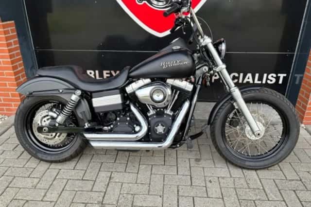 Harley-Davidson Dyna Street BOB (2010) thumbnail 2