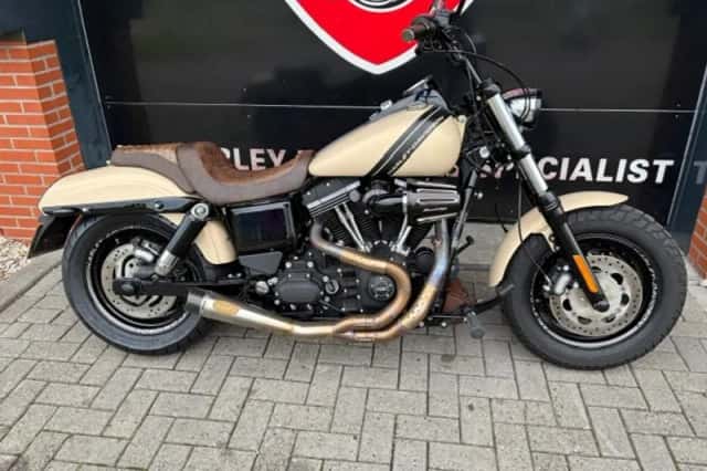 Harley-Davidson Dyna Fat Bob (2015) thumbnail 2