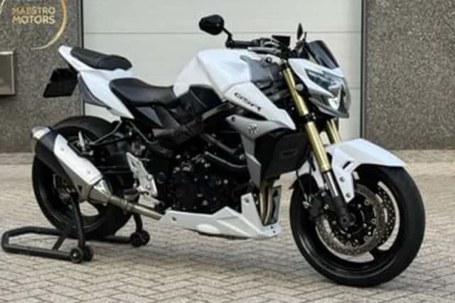 Suzuki GSR750 (2016) thumbnail 1