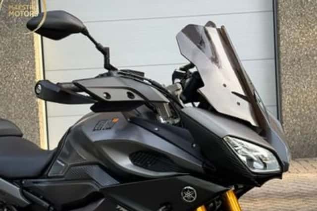 Yamaha Tracer 900 (2015) thumbnail 3