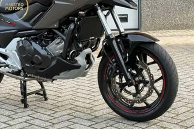 Honda NC750X (2020) thumbnail 2