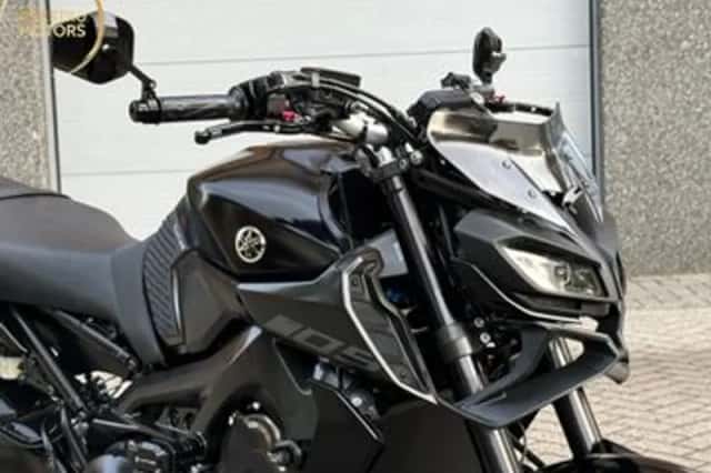 Yamaha MT-09 (2018) thumbnail 3