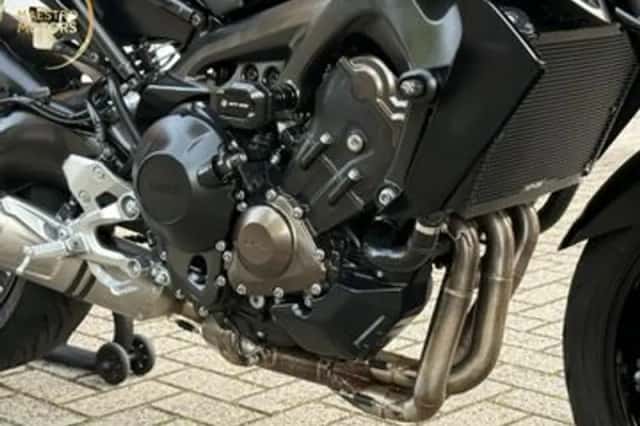 Yamaha MT-09 (2018) thumbnail 5