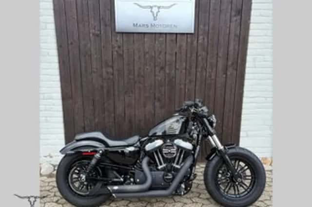 Harley-Davidson Sportster (2016) thumbnail 1