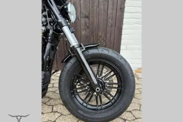 Harley-Davidson Sportster (2016) thumbnail 3