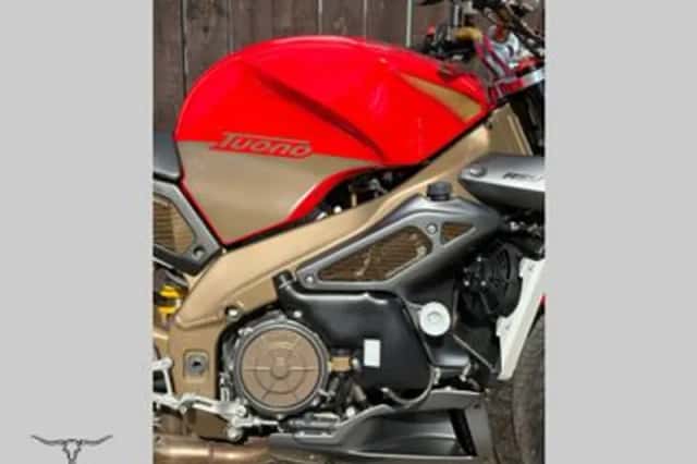 Aprilia Tuono 1000 (2003) thumbnail 3