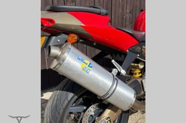 Aprilia Tuono 1000 (2003) thumbnail 5