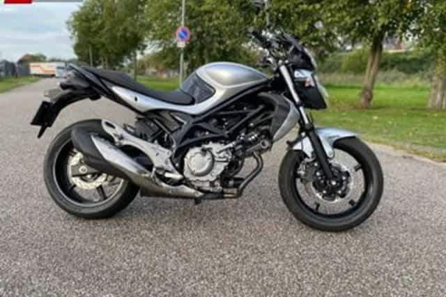 Suzuki SFV 650 Gladius (2012) thumbnail 2