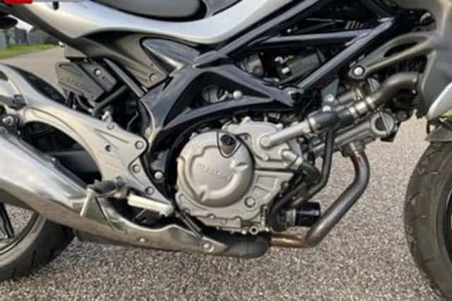 Suzuki SFV 650 Gladius (2012) thumbnail 3
