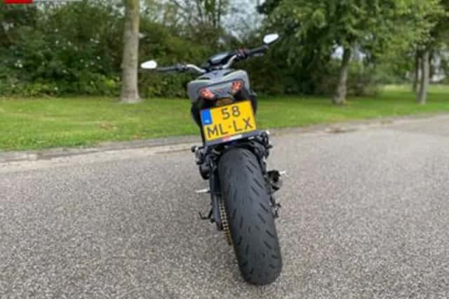 Yamaha MT-09 (2016) thumbnail 5