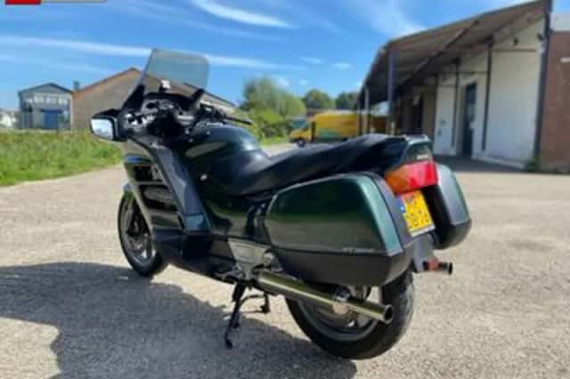 Honda ST 1100 PAN European (1993) thumbnail 3
