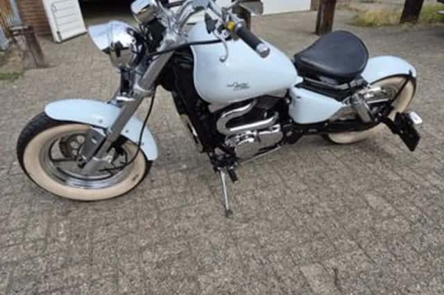 Suzuki VZ 800 Marauder (2000) thumbnail 2