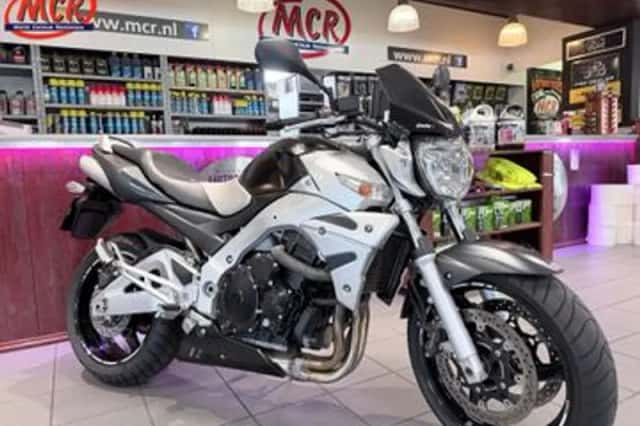 Suzuki GSR600 (2006) thumbnail 2