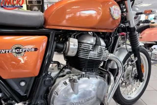 Royal Enfield Interceptor 650 (2022) thumbnail 4