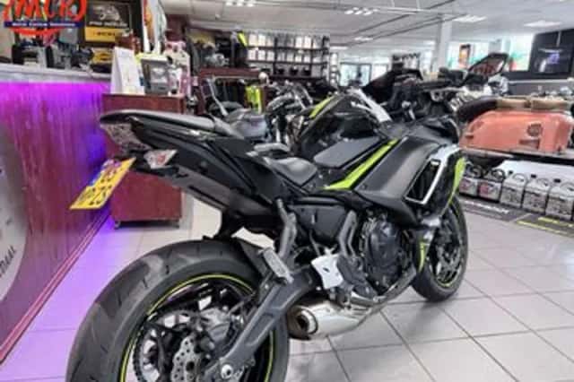 Kawasaki Ninja 650 (2022) thumbnail 3