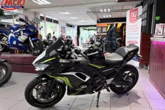 Kawasaki Ninja 650 (2022) thumbnail 5