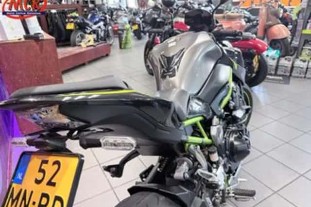 Kawasaki Z900 (2020) thumbnail 4
