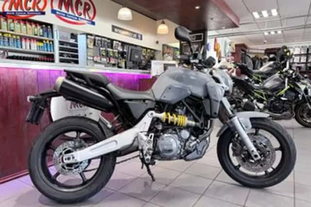 Yamaha MT-03 (2006) thumbnail 3