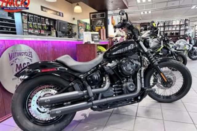 Harley-Davidson Street Bob (2018) thumbnail 3