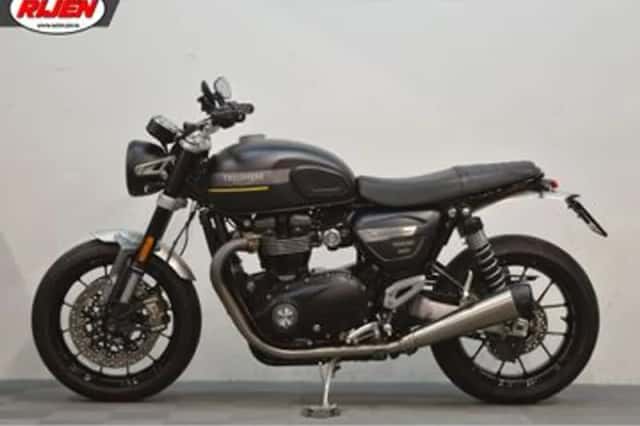 Triumph Speed Twin 1200 (2023) thumbnail 3