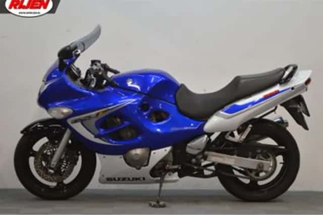 Suzuki GSX 600 (2006) thumbnail 4