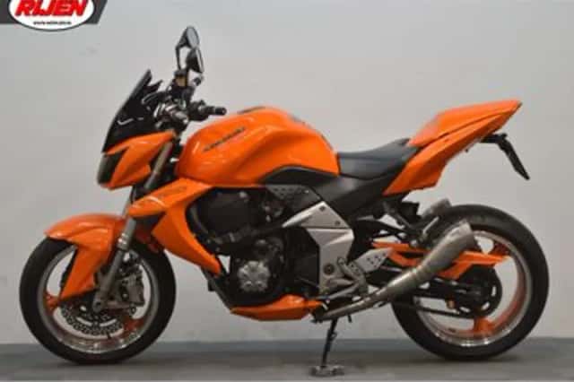 Kawasaki Z1000 (2008) thumbnail 4