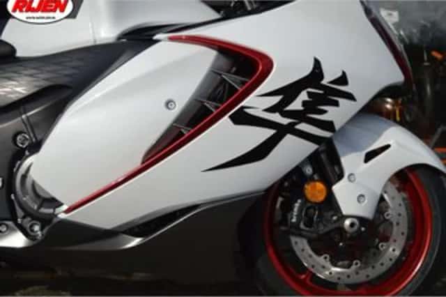 Suzuki GSX-R 1300 Hayabusa (2026) thumbnail 5