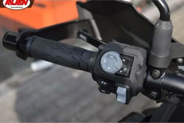 Suzuki Gsx S 1000 GX (2026) thumbnail 5