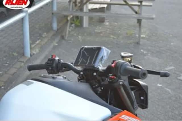 KTM 990 Duke (2026) thumbnail 3