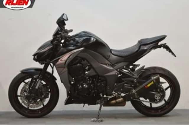 Kawasaki Z1000 (2019) thumbnail 3