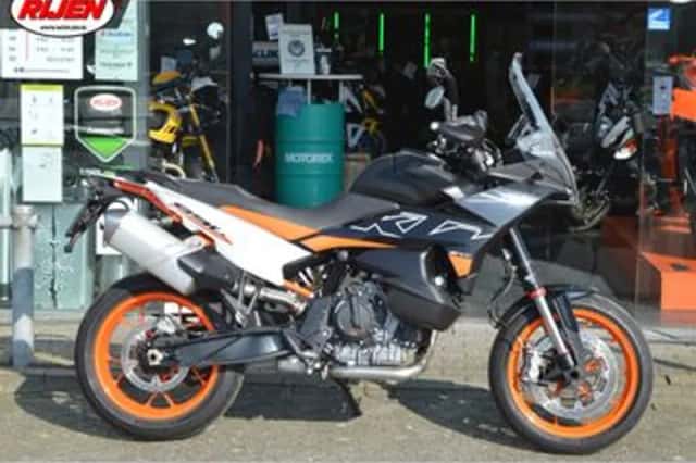KTM 890 SMT (2024) thumbnail 2