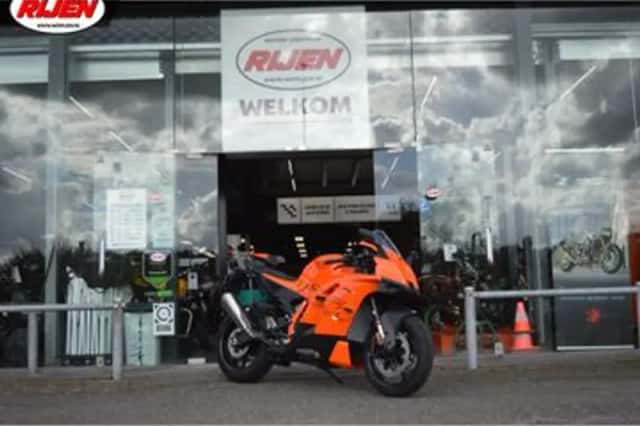 KTM 990 RC R (2026) thumbnail 2