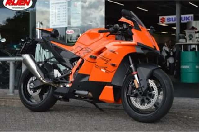KTM 990 RC R (2026) thumbnail 4