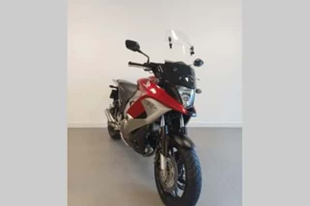 Honda VFR800 (2011) thumbnail 5