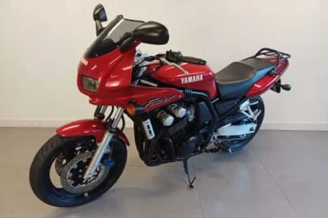 Yamaha FZS 600 Fazer (1999) thumbnail 6