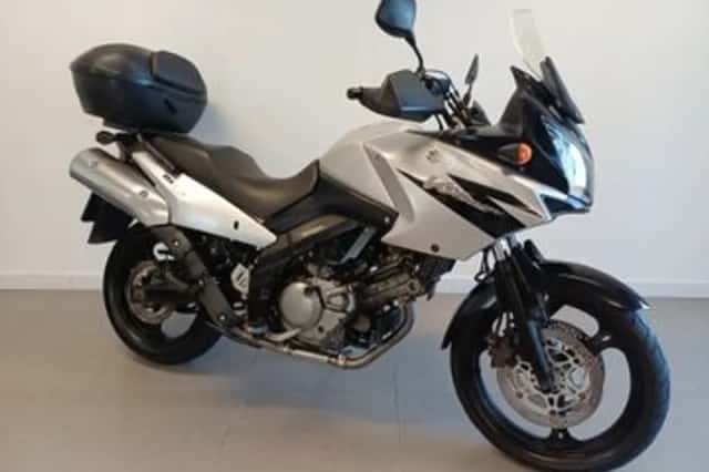 Suzuki V-Strom (2005) thumbnail 2