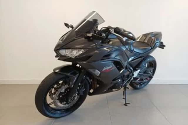 Kawasaki Ninja 650 Performance (2025) thumbnail 6