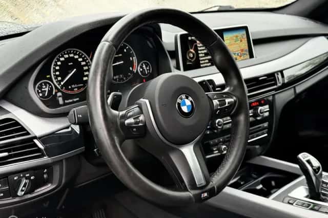 BMW X5 xDrive30d (2016) thumbnail 3