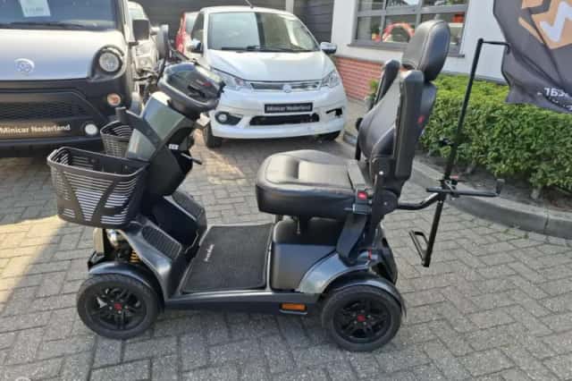 Life & Mobility Mango (2025) thumbnail 1