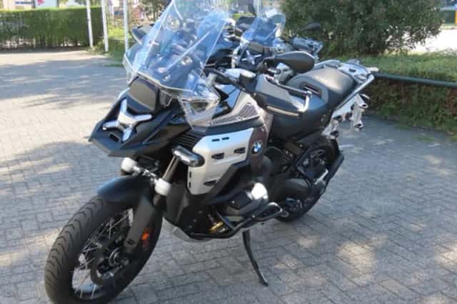 BMW R 1300 GS Adventure (2026) thumbnail 2