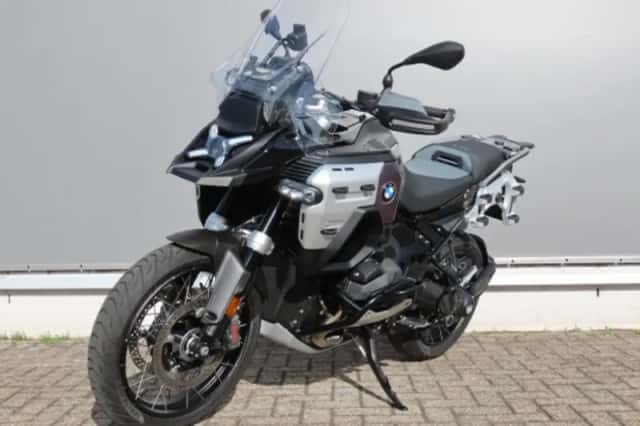 BMW R 1300 GS Adventure (2026) thumbnail 2