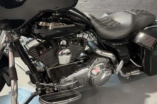 Harley-Davidson Street Glide 1584cc (2007) thumbnail 2
