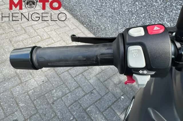 BMW F 700 GS (2017) thumbnail 4