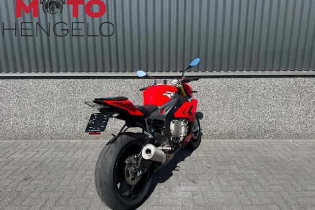 BMW S 1000 R (2015) thumbnail 5