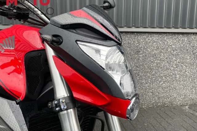 Honda CB1000R (2016) thumbnail 5